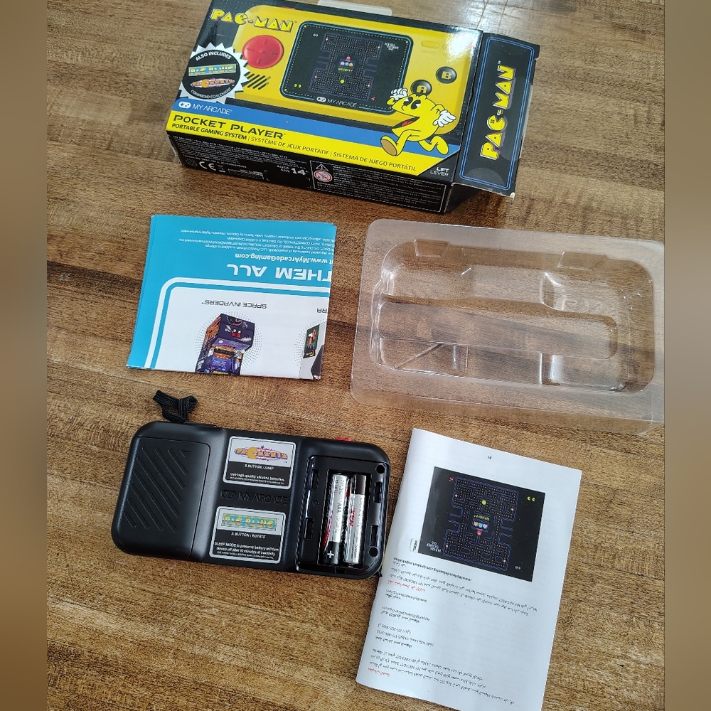 My Arcade Pocket Player Handheld Game Console Pac-Man - Picture 5 of 10